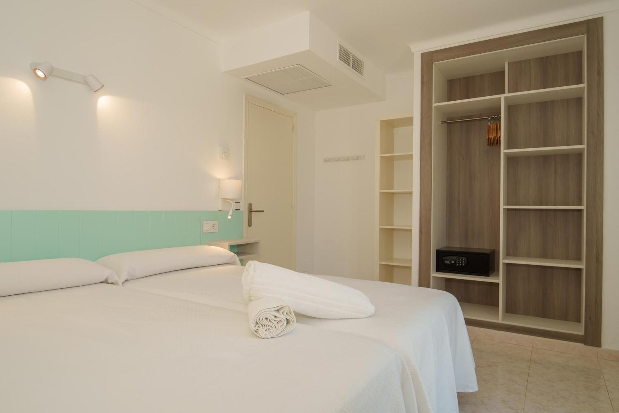 Apartaments Andreas Colonia de Sant Jordi Εξωτερικό φωτογραφία