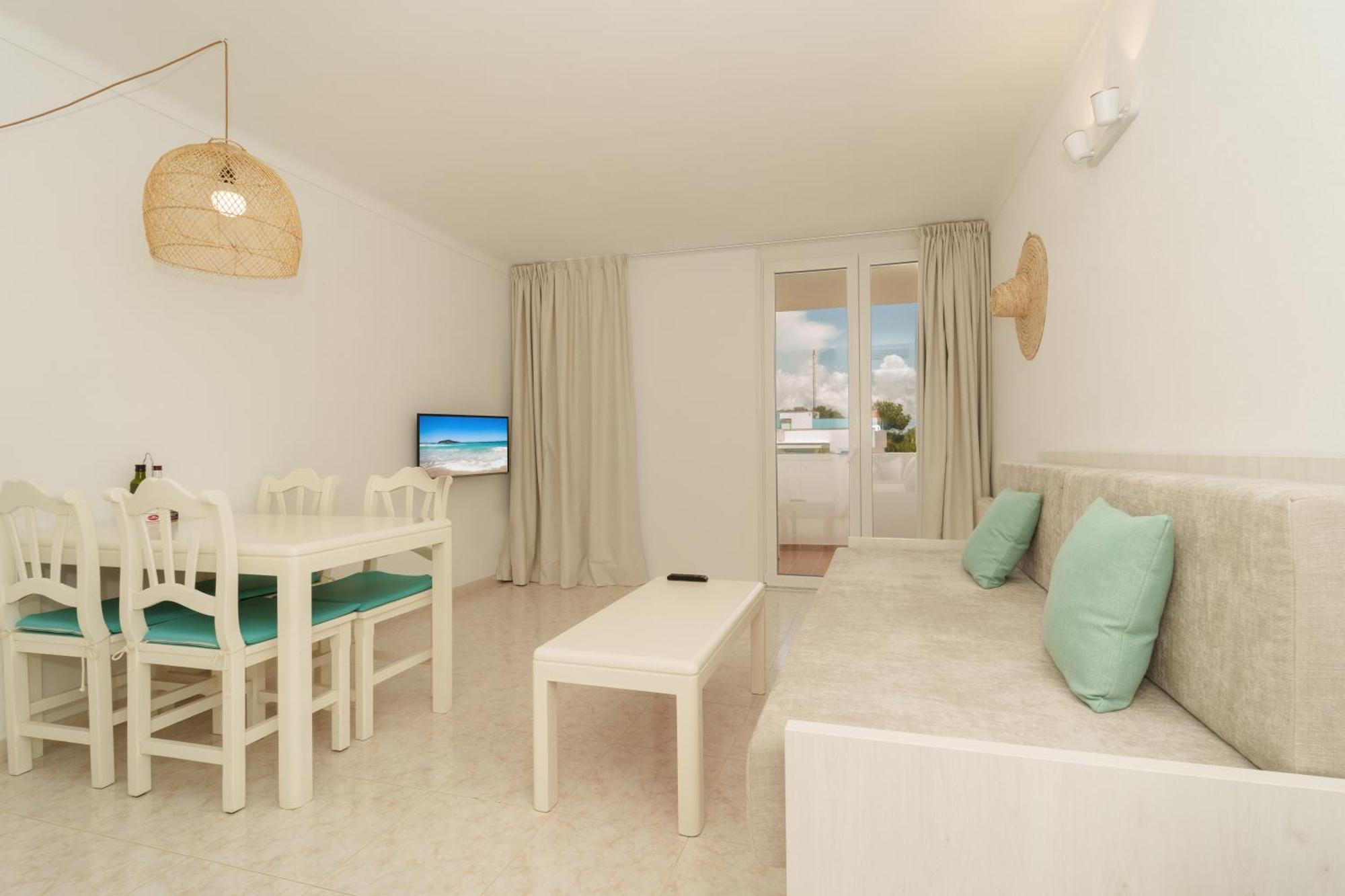 Apartaments Andreas Colonia de Sant Jordi Εξωτερικό φωτογραφία